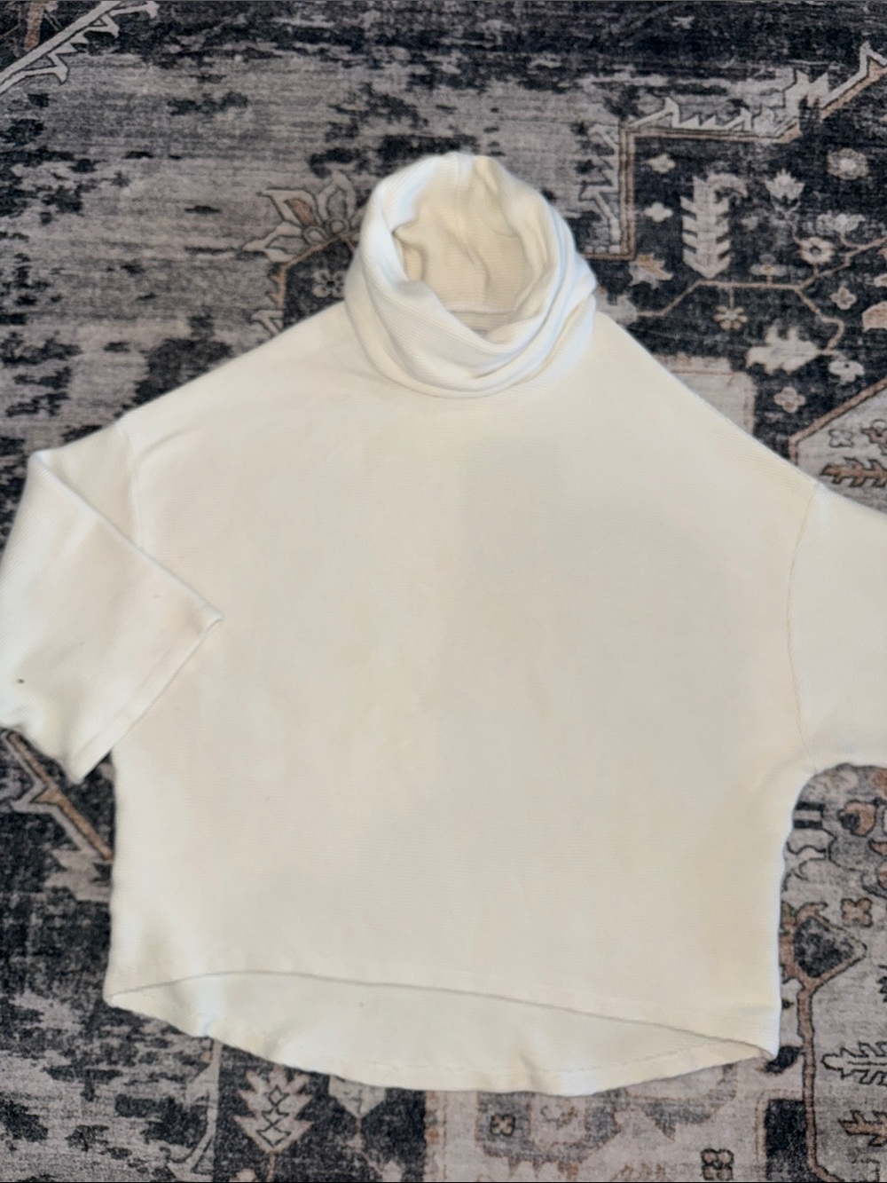Esby Apparel Mesa Dolman Rib Turtleneck, Natural, size M